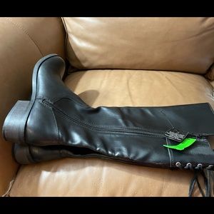 Tall New Woman’s Black Side Zipper With Top Back Ties Boots Sz 6.